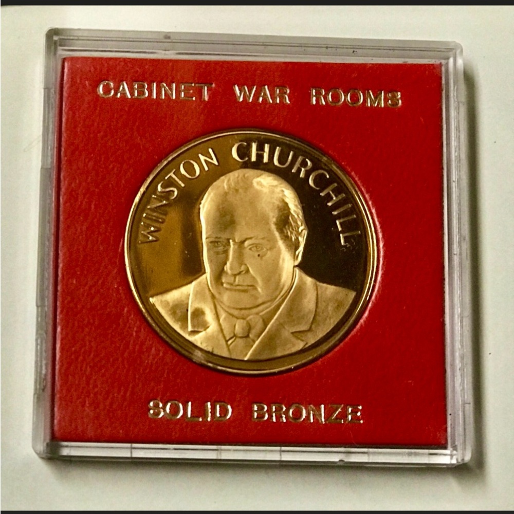 1980s Vintage Solid Bronze Winston Churchill War Cabinet Room Coin